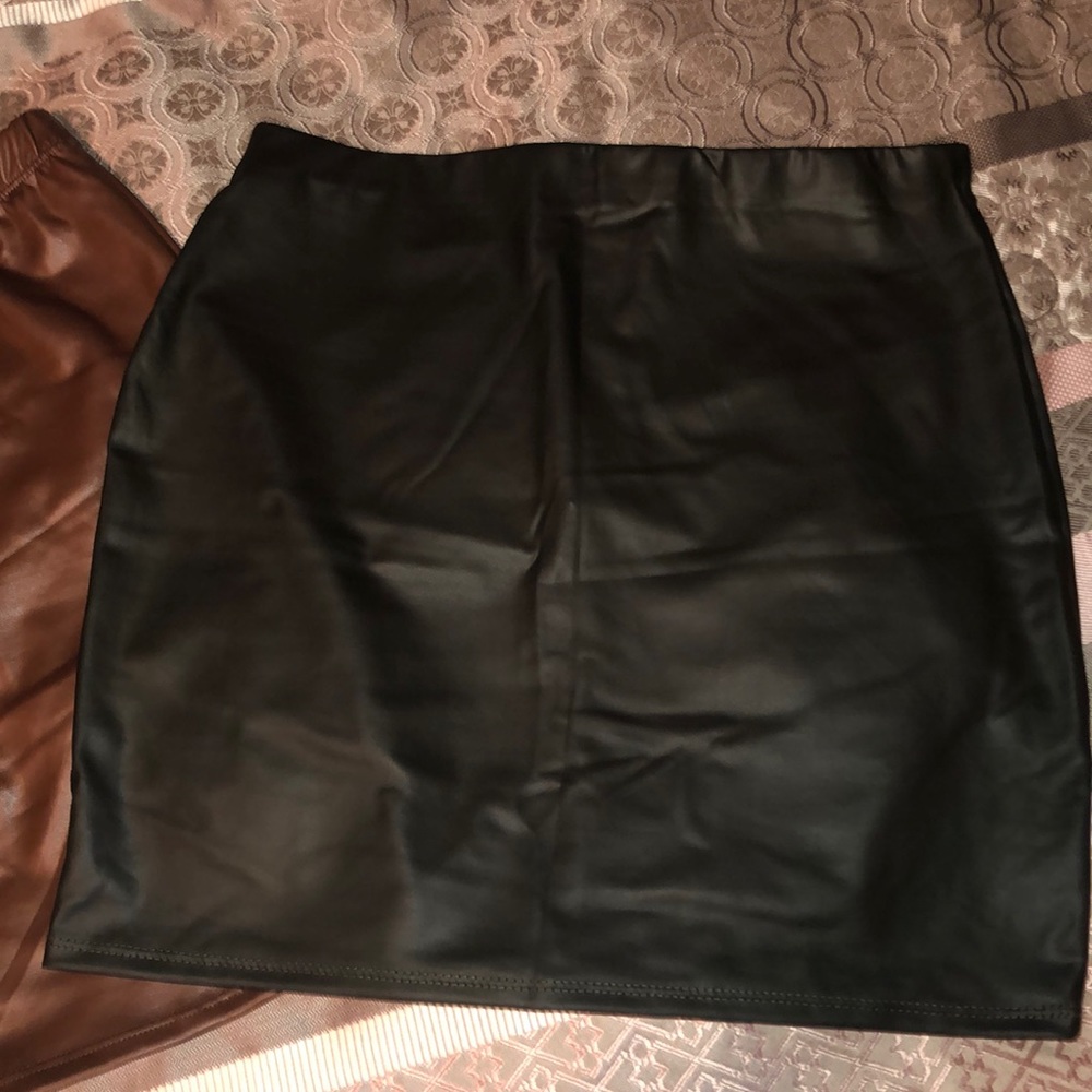 Skirt bundle - Picture 2 of 3